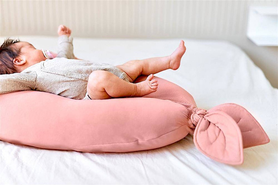Poduszka ciążowa uniwersalna NEST by Poofi kolor: herbaciana róża