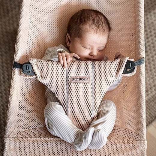 BABYBJORN - leżaczek BLISS MESH - Perłowy Różowy
