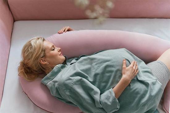 Pokrowiec na poduszkę ciążową Organic kolor: piwonia